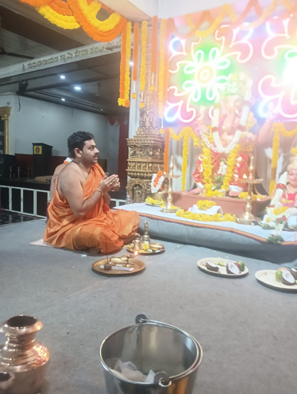 ಪಂಡಿತ್ ವಿದ್ಯೇಶರ ಧಾರ್ಮಿಕ ಕಾರ್ಯಕ್ರಮದ ಚಿತ್ರ 14