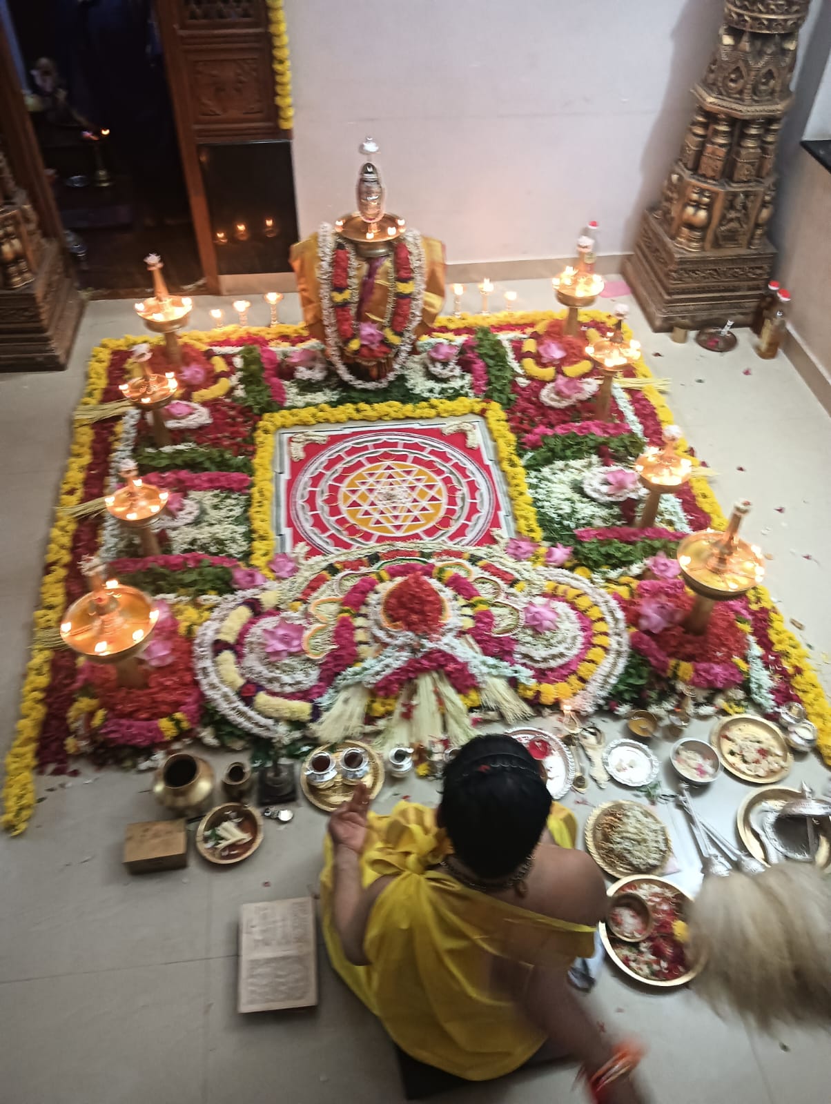 ಪಂಡಿತ್ ವಿದ್ಯೇಶರ ಧಾರ್ಮಿಕ ಕಾರ್ಯಕ್ರಮದ ಚಿತ್ರ 21